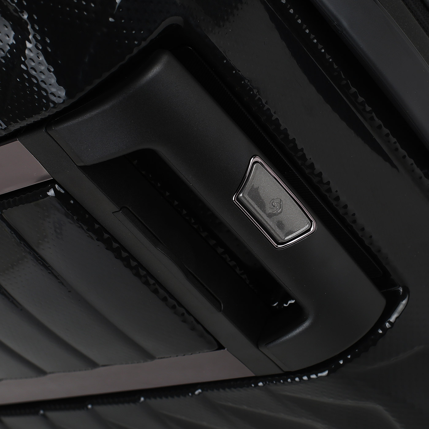 Чемодан для ручной клади  с кодовым замком Samsonite Proxis