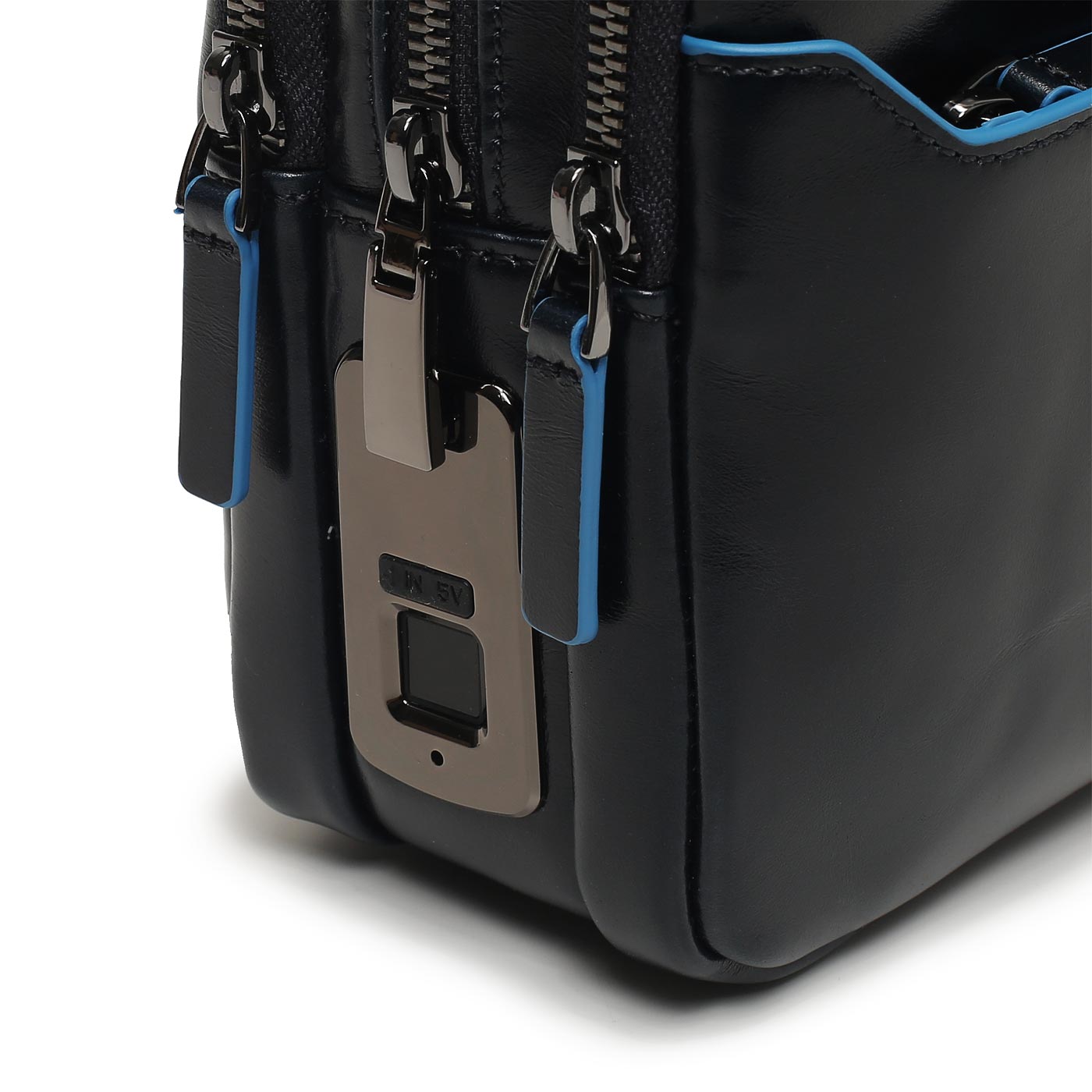 Кожаная визитка с умным замком Piquadro Blue square