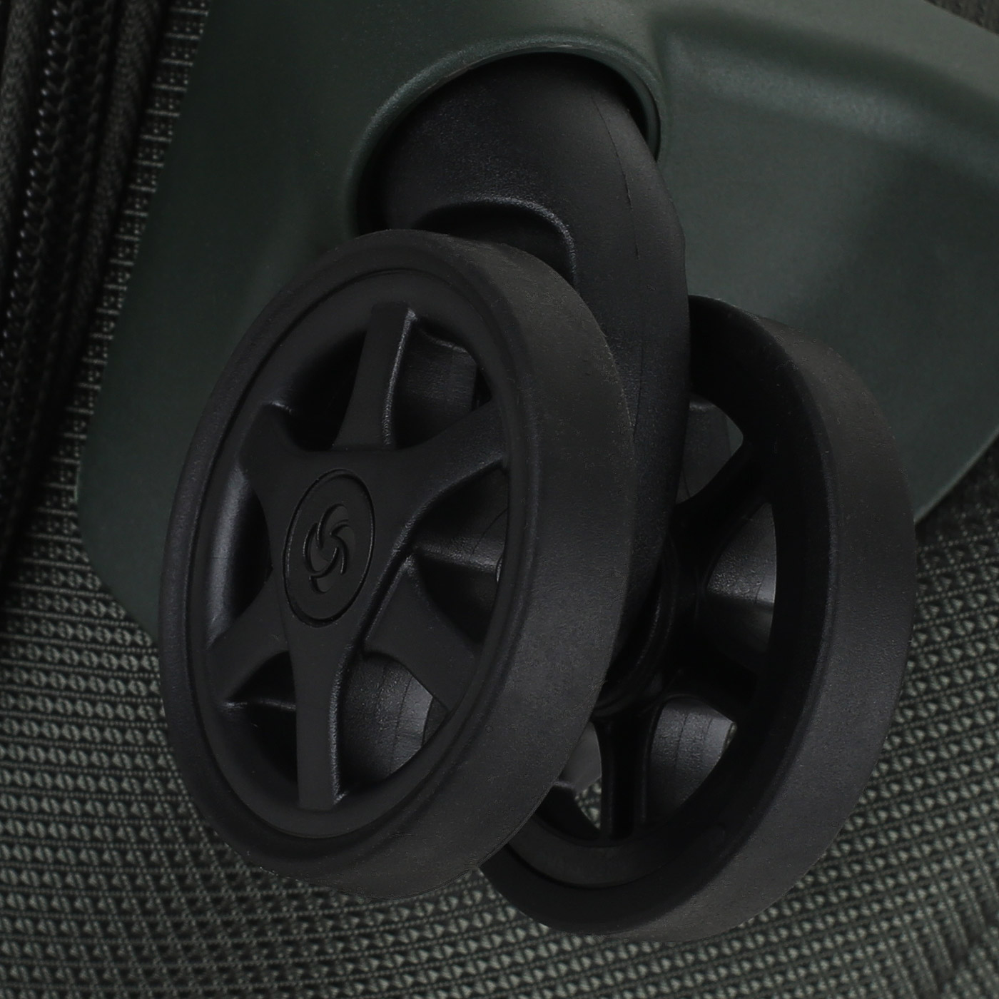 Чемодан маленький S  Samsonite Respark