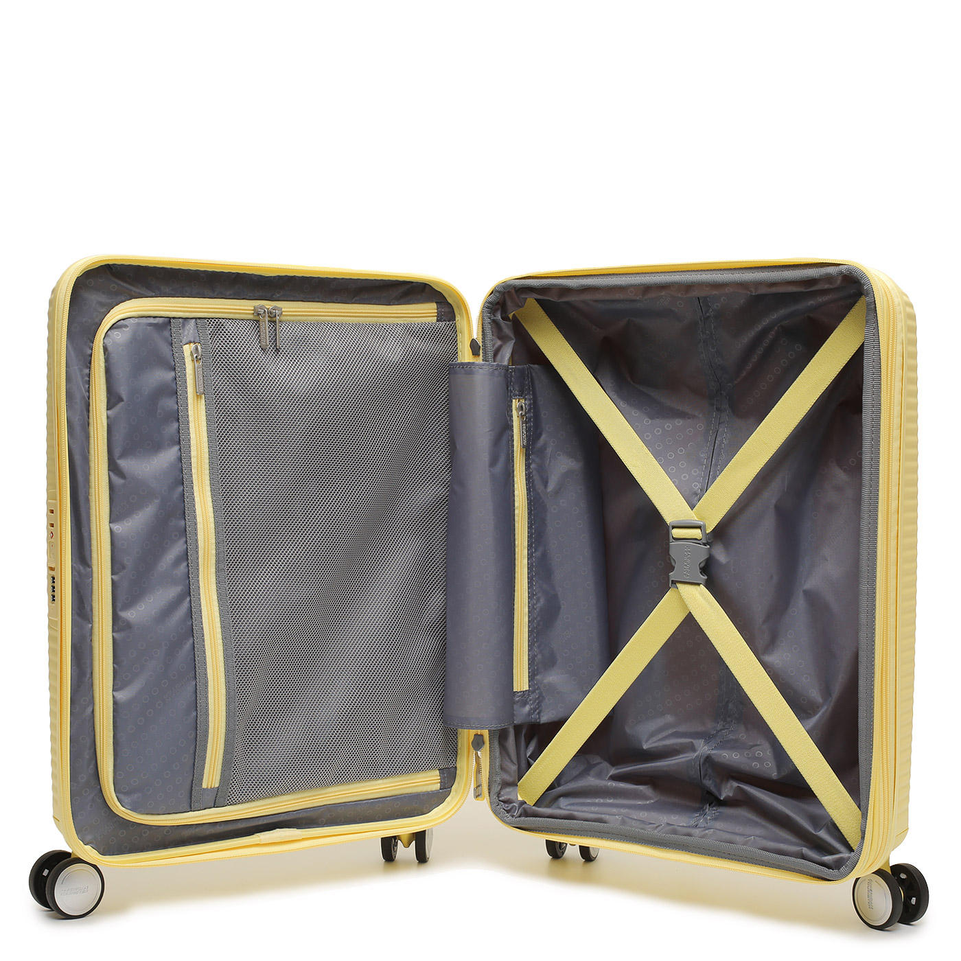 Чемодан для ручной клади из полипропилена American Tourister Soundbox
