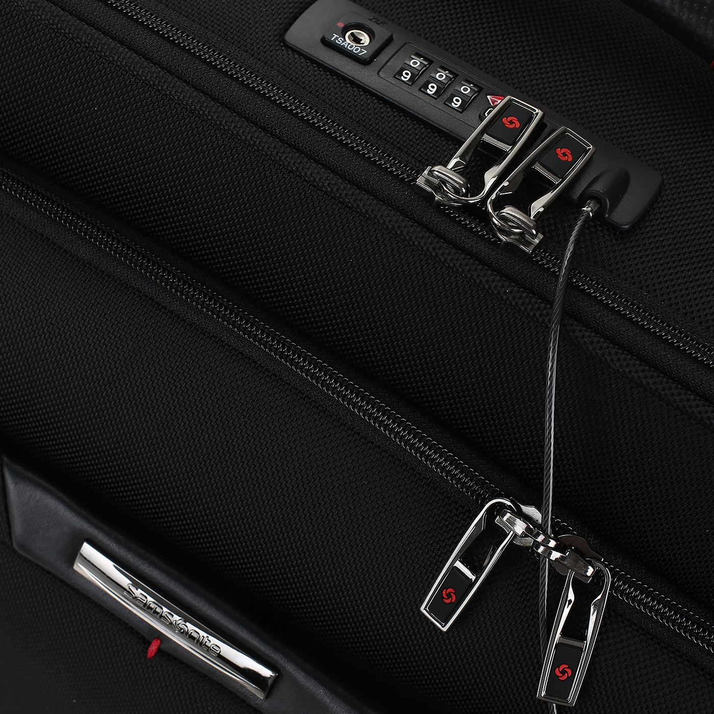 Чемодан для ручной клади тканевый с кодовым замком Samsonite Pro-DLX 5