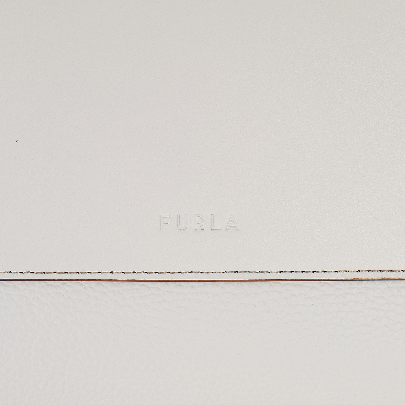 Кожаная сумка с плечевым ремешком Furla Gilda