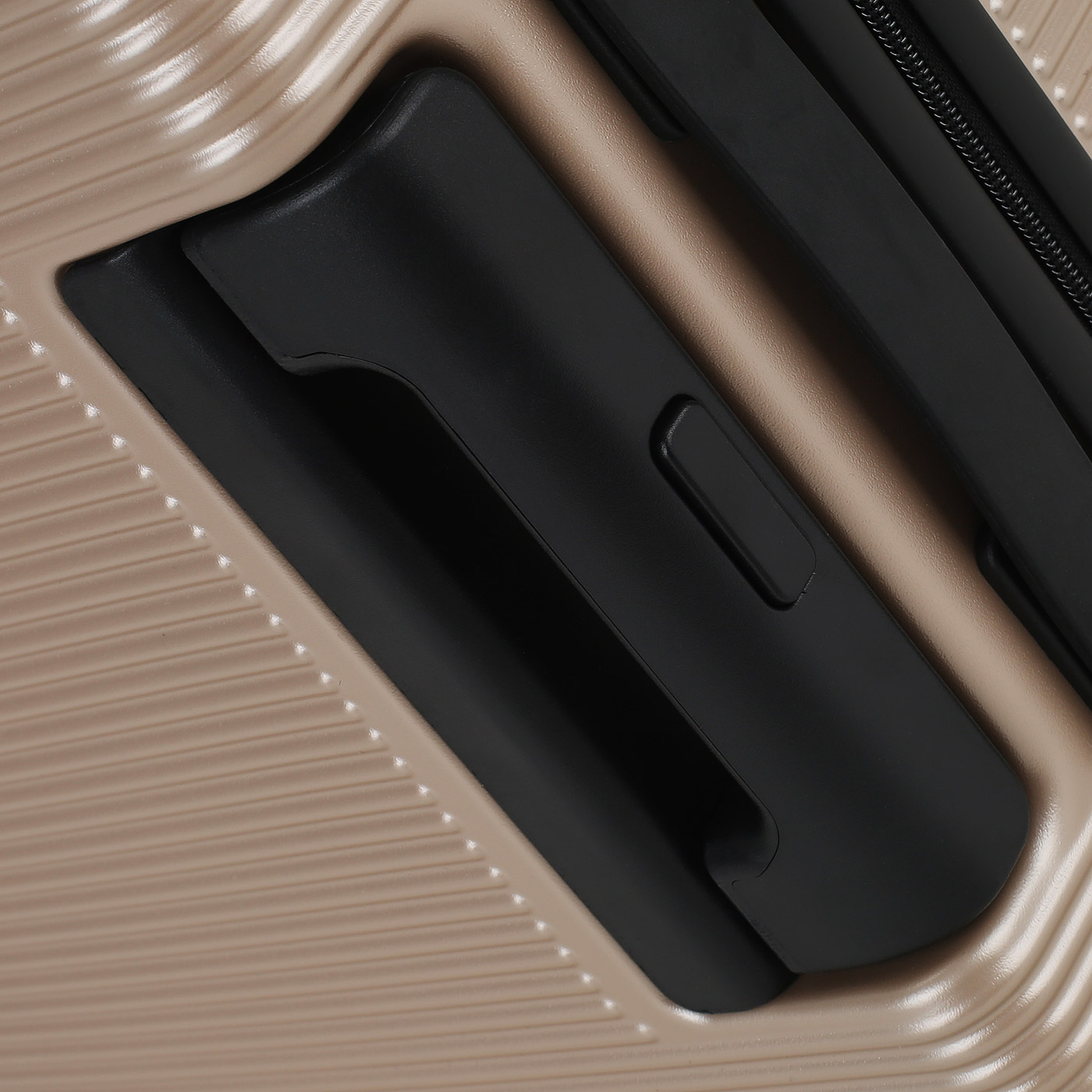 Чемодан на колесах Karl Lagerfeld Ikonik 2.0