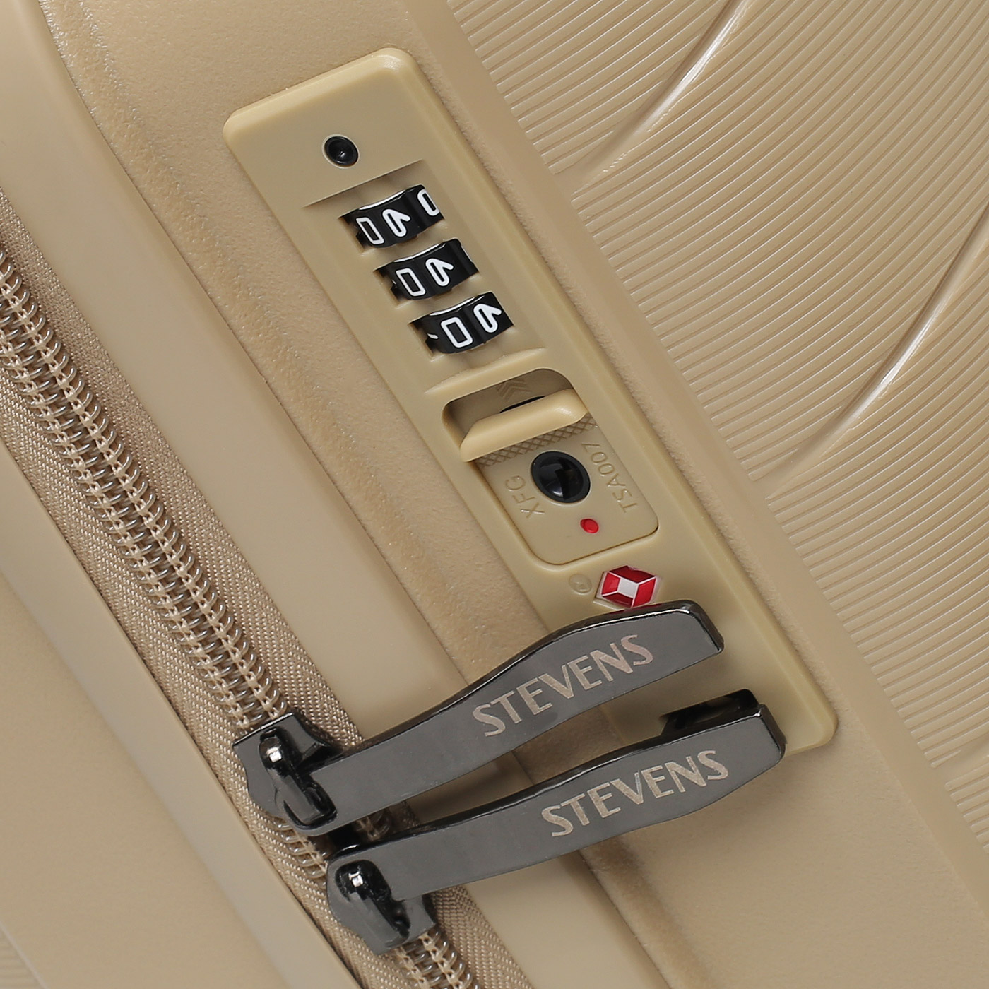 Чемодан на колесах Stevens Chrome